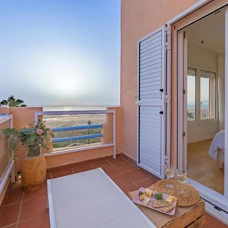 Front, Pool, Sea View, Garage & Wifi Apartment Tarifa