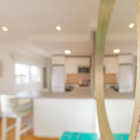 Apartment Front, Pool, Sea View, Garage & Wifi *