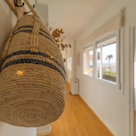 Apartment Front, Pool, Sea View, Garage & Wifi