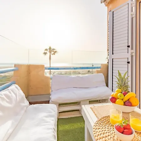 Front, Pool, Sea View, Garage & Wifi