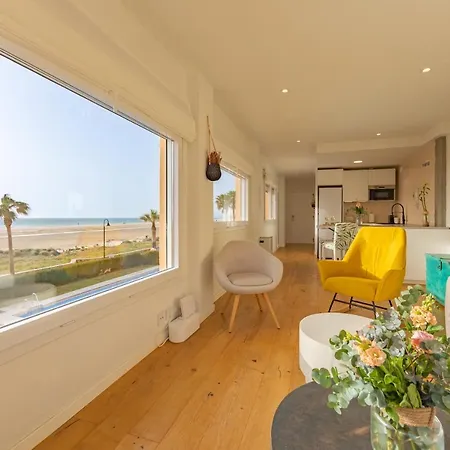 Front, Pool, Sea View, Garage & Wifi Tarifa