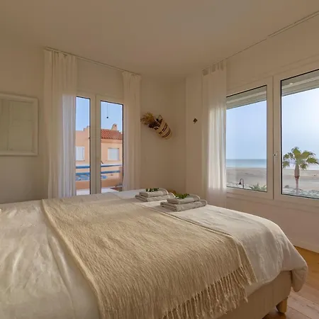Apartment Front, Pool, Sea View, Garage & Wifi