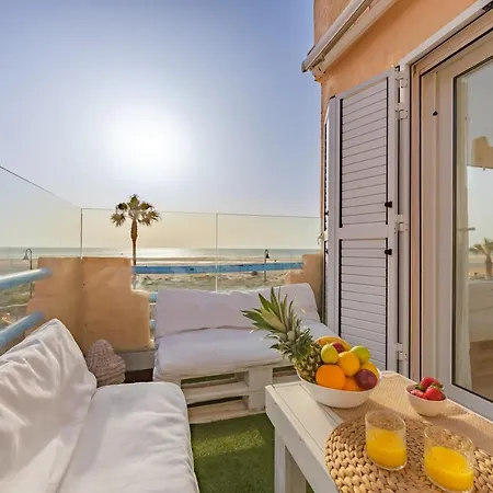 Front, Pool, Sea View, Garage & Wifi *