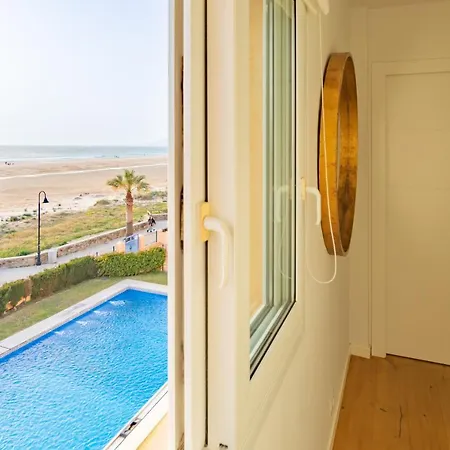 Front, Pool, Sea View, Garage & Wifi Tarifa