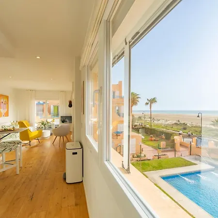 Front, Pool, Sea View, Garage & Wifi Tarifa