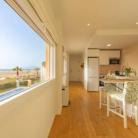 Front, Pool, Sea View, Garage & Wifi